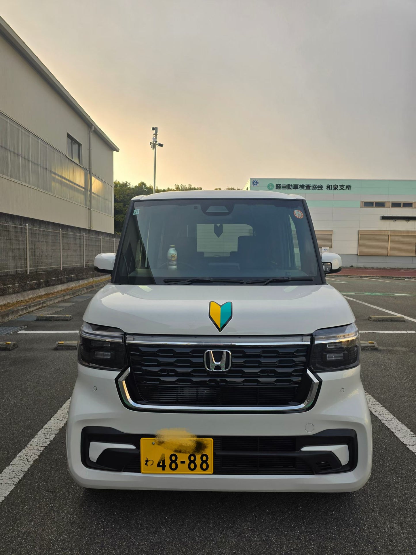 日本關西大阪自駕租車 – 白色 Honda N-BOX(2025年款,高配版)